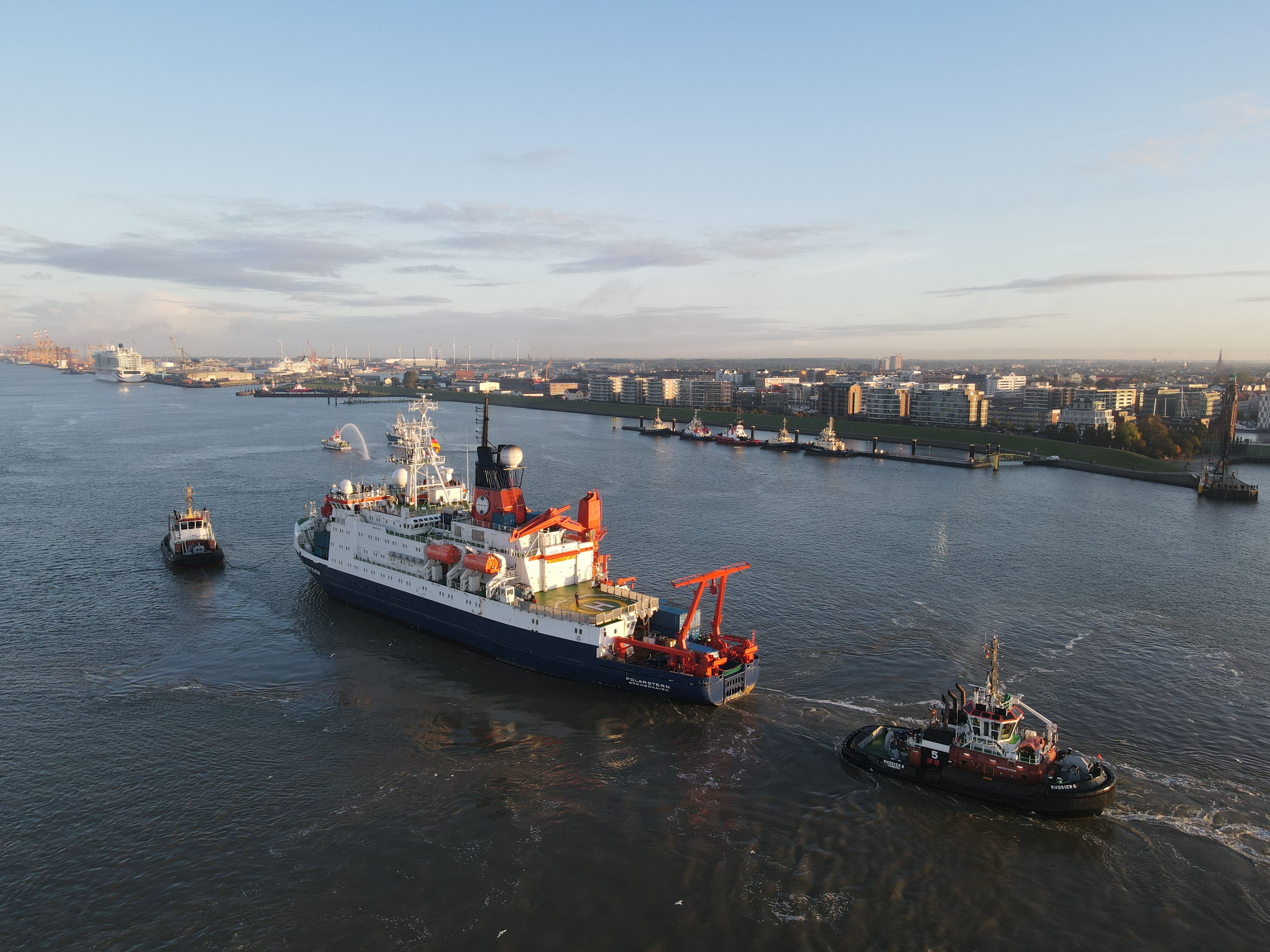 The R/V Polarstern arrives in Bremerhaven, Germany