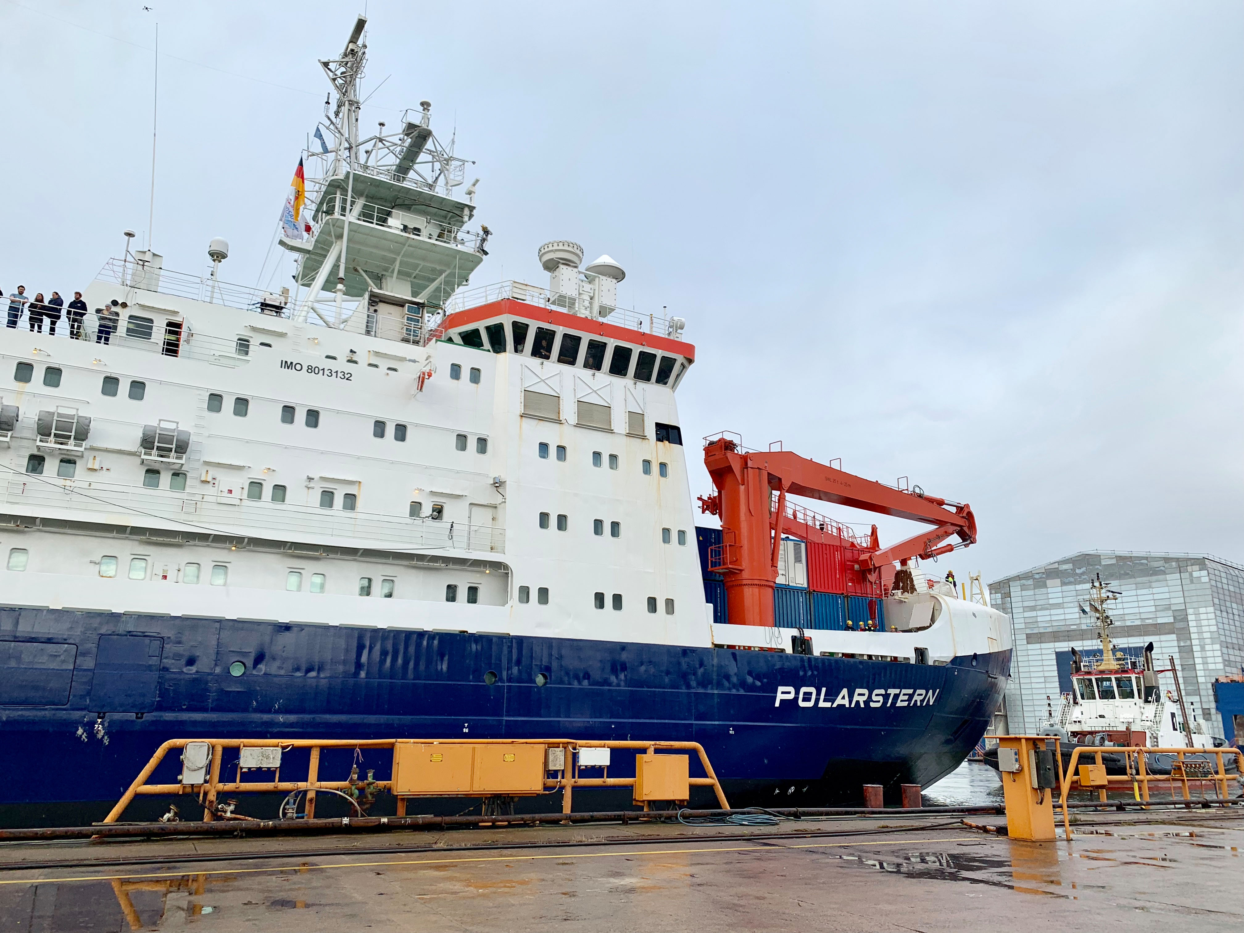 R/V Polarstern docks in Bremerhaven