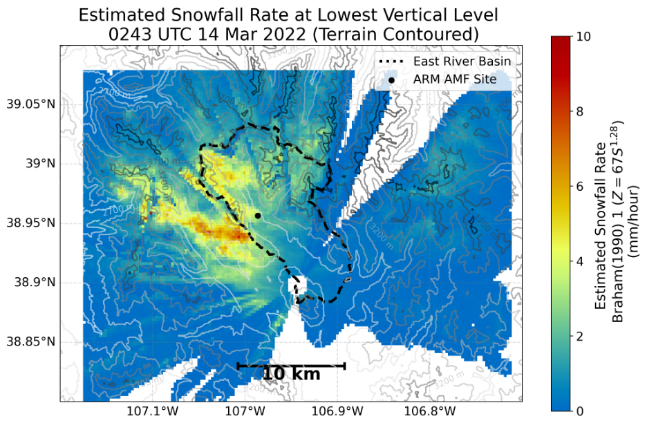 A terrain-contoured map shows the estimated snowfall rate at the lowest vertical level from 38.85 degrees north to 39.05 degrees north and from 106.8 degrees west to 107.1 degrees west. The estimated snowfall level legend goes from 0 to 10 mm/hour.