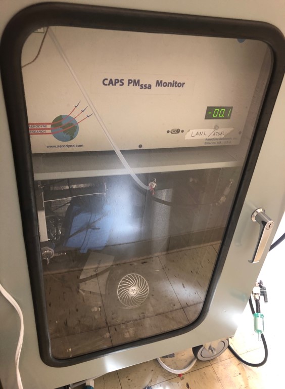 humidified single scattering albedometer